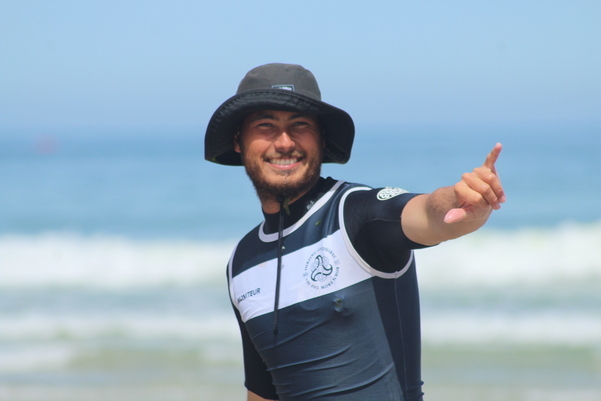 surfing locquirec