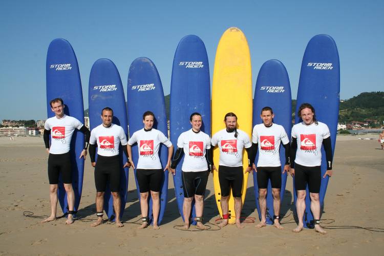 école de surf Hendaia Hendaye Quiksilver