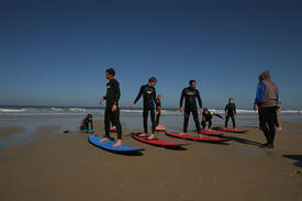 coffret cadeau surf Gironde (33) - Hourtin Plage- Nouvelle-Aquitaine - Surf Box